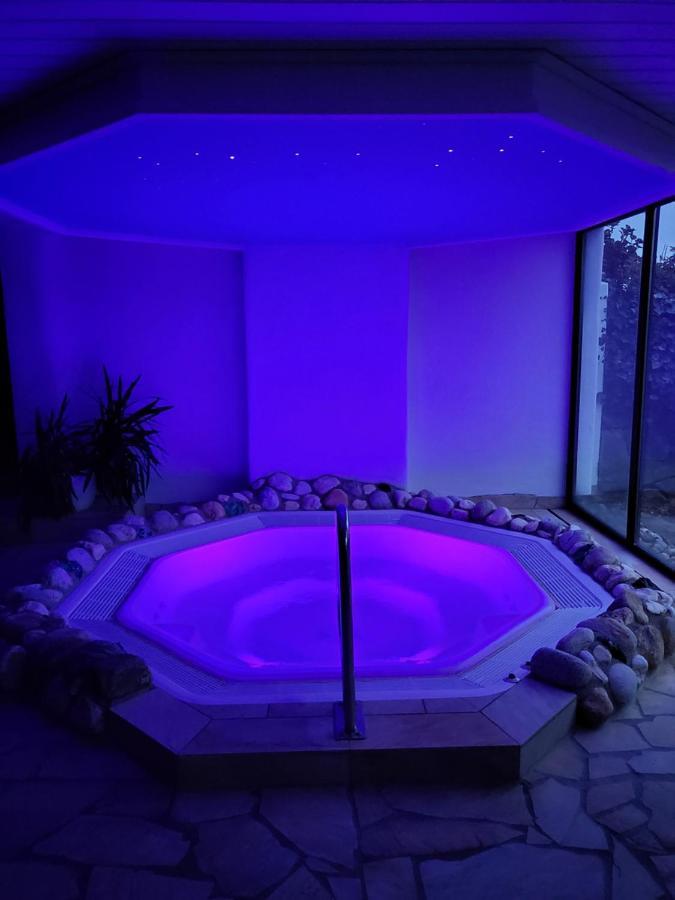 Berghotel Habbel Und Die Welt Kann Warten Cobbenrode エクステリア 写真