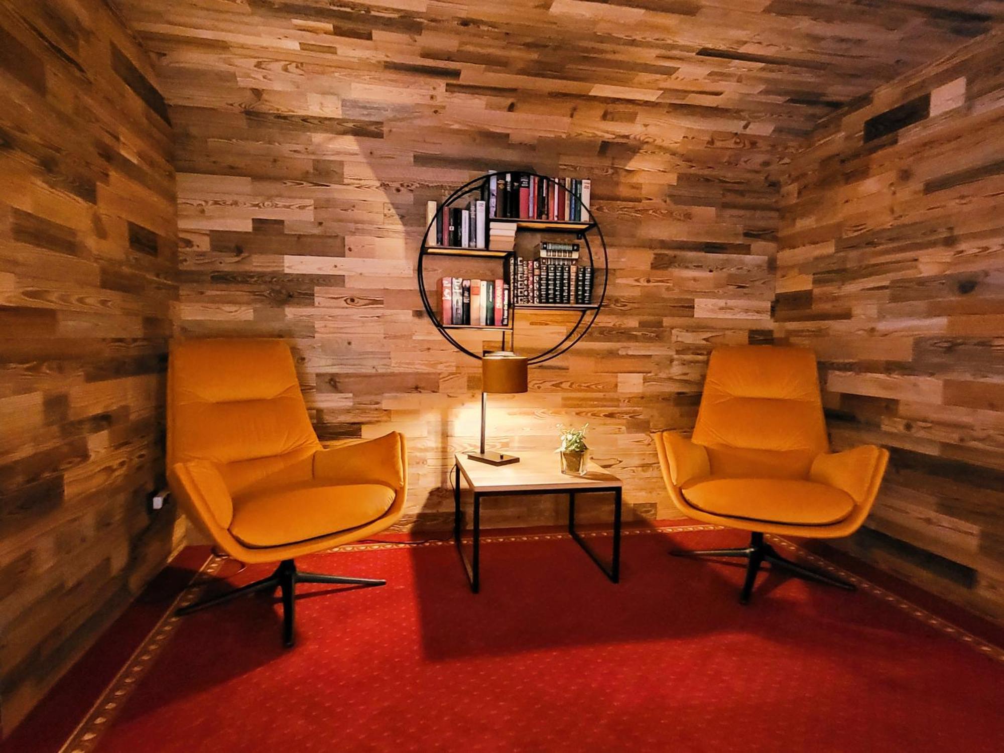 Berghotel Habbel Und Die Welt Kann Warten Cobbenrode エクステリア 写真
